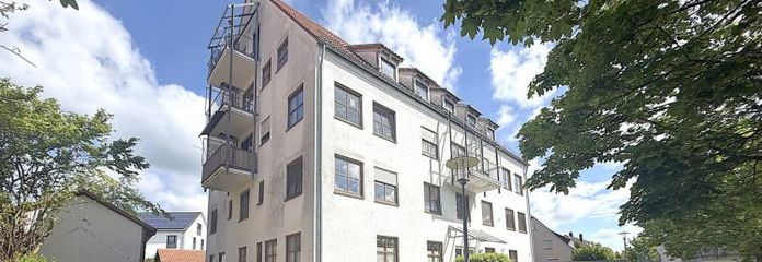 Dachgeschoss Wohnung in Staig mit Garage zu verkaufen