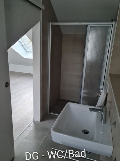 Helle Dachgeschoss Wohnung – Foto 10