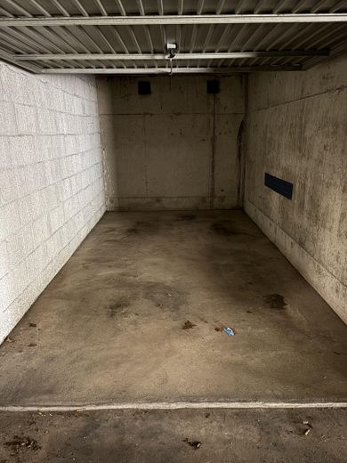 Gruntownie odnowiona inwestycja kapitałowa z własnym garażem – 5,1% rentowności brutto, bez prowizji – Garage