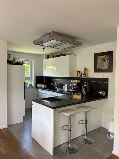 Moderne 3-Zimmer-Wohnung mit großer Terrassse und Garten – Foto 6