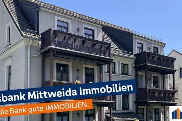 PER INVESTIMENTO: Completamente ristrutturato e modernizzato - con bagno con luce naturale, balcone, garage e posto auto!