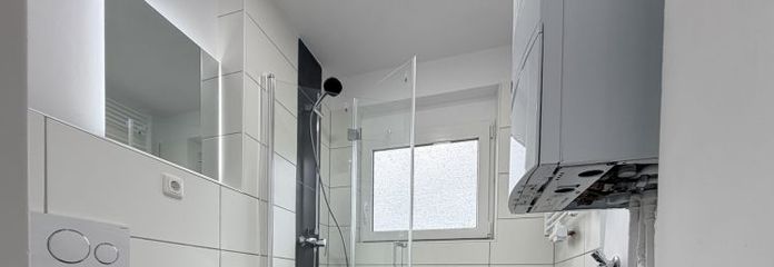 Modern sanierte 1-Zimmer-Wohnung mit Balkon, Einbauküche und Stellplatz in Jever-Rahrdum