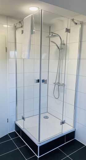 Dusche