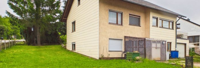 Gioiello d’investimento con enorme potenziale di crescita - Solida casa bifamiliare a Morbach