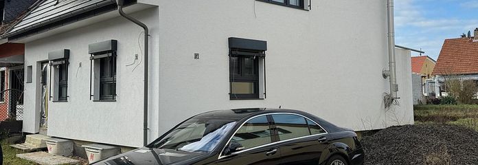 Exklusiv kernsaniertes Einfamilienhaus mit hochwertiger Ausstattung – Eingang