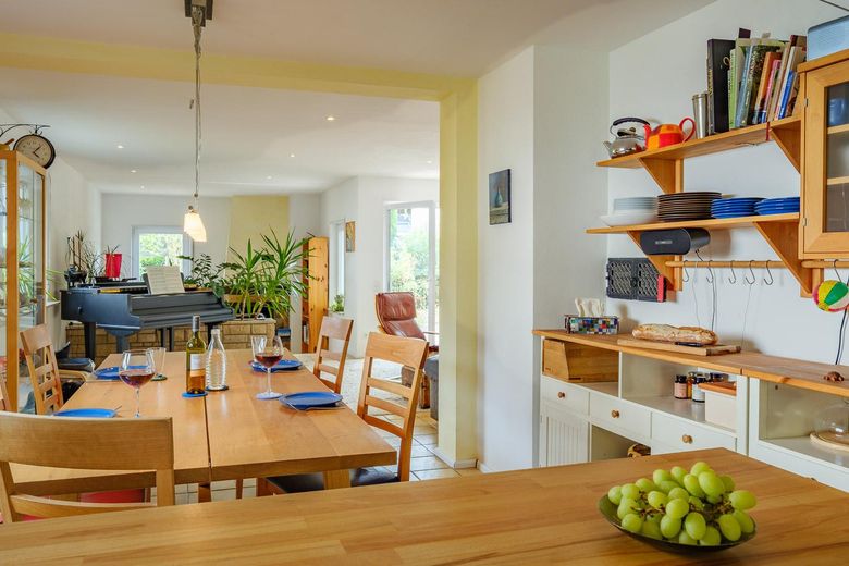 Energieeffizientes Einfamilienhaus - biologisch saniert und einzugsfertig – Esszimmer