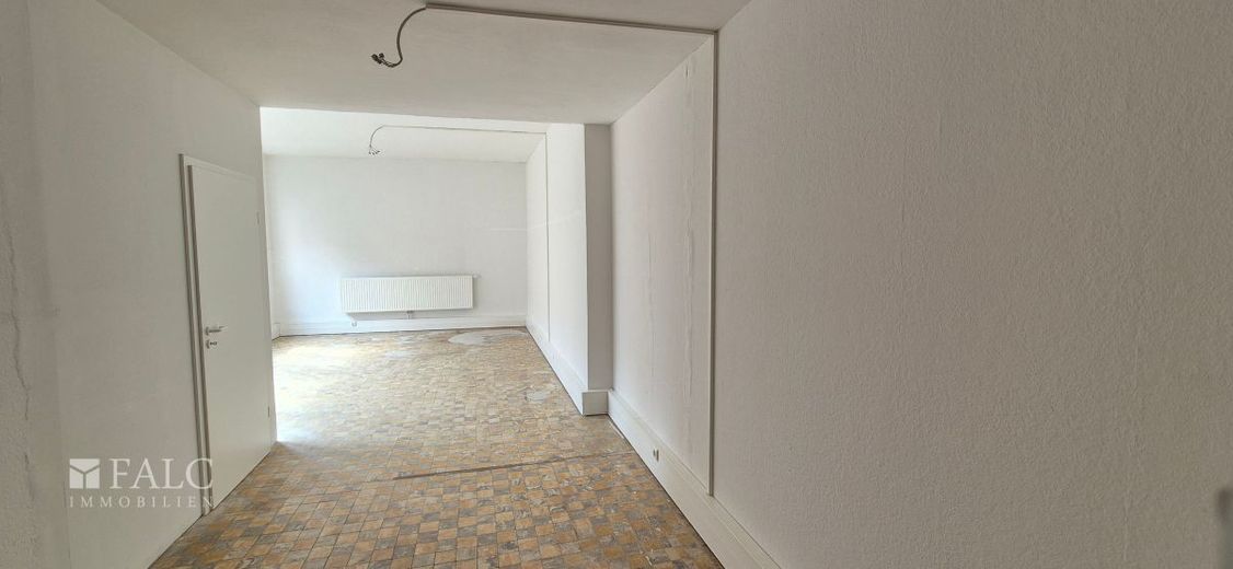 Elegant &amp; atmosphärisch  Licht, Sichtbarkeit und Charakter | Gewerbefläche mit Ausstrahlung – OG hinterer Bereich