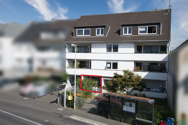 Verhuurd appartement op de begane grond in Bonn-Duisdorf met garage