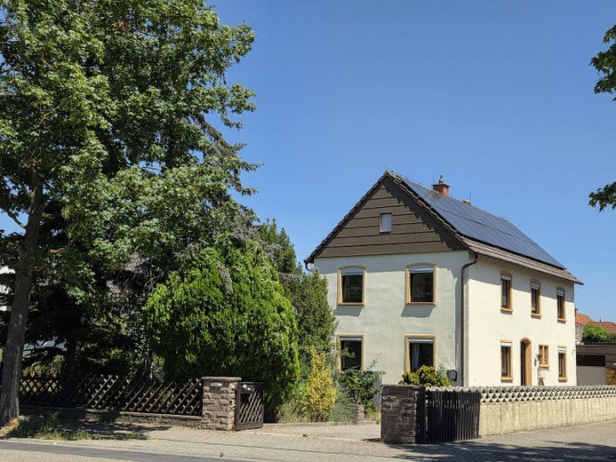 Freistehendes EFH auf 911 m² Grundstück | Wärmepumpe + PV | 6 Zimmer | Sofort frei – Foto 1