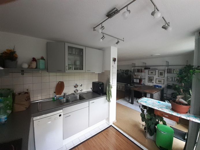 Sonnige 3-Zimmerwohnung mit Garten und Blick auf die Weinberge – Foto 24