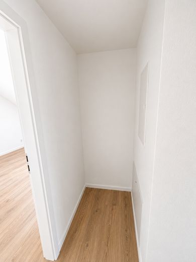 Modernized 2-room top-floor apartment in Böblingen – Foto 12