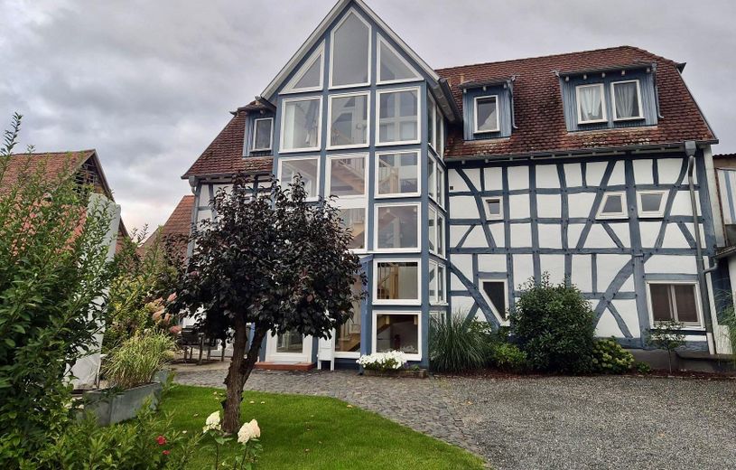 Außenansicht im Sommer