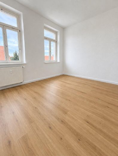 Erstbezug nach Sanierung: Helle Wohnung mit moderner Ausstattung – Foto 4