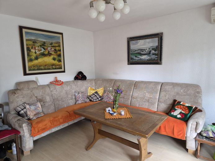 * reserviert * Reihenendhaus mit 2 Garagen – Foto 3