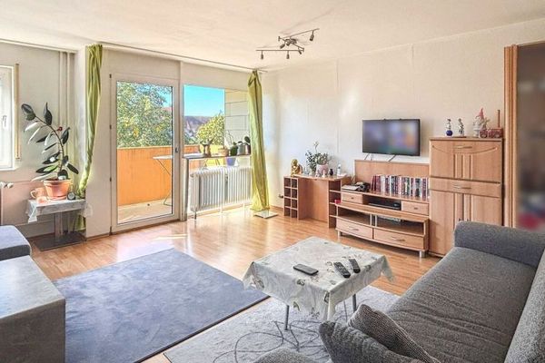 Appartamento di proprietà a Fürstenfeldbruck – 2 locali, ca. 62 m², balcone e posto auto