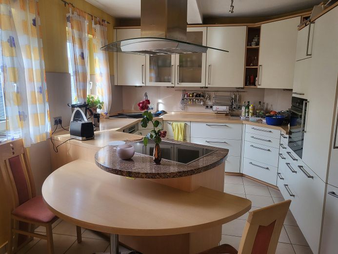Energooszczędny dom jednorodzinny w stylu wiejskim – Küche