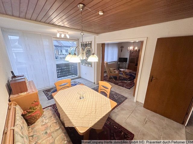 ***Angenehm und freundlich möbliert mit Balkon und Stellplatz  für 3-12 Monate in Bad Krozingen/Biengen – f5bd8e6bedc2c47fced1ec86493bfd0c67b9351b.jpg