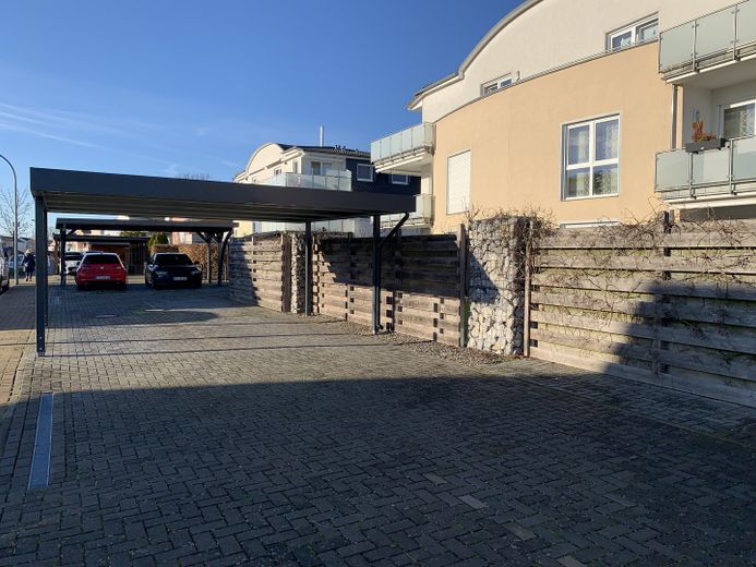 Stellplätze / Carport