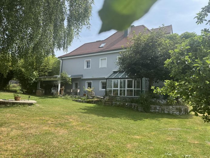 Historisches Wohnhaus mit außergewöhnlichem Charakter und vielseitigem Nutzungspotenzial – Westen