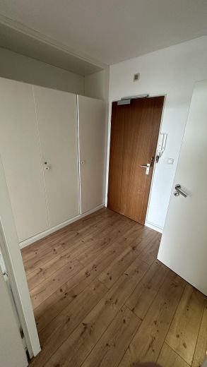 Mooi appartement met 2 kamers en uitzicht op het meer – Foto 5