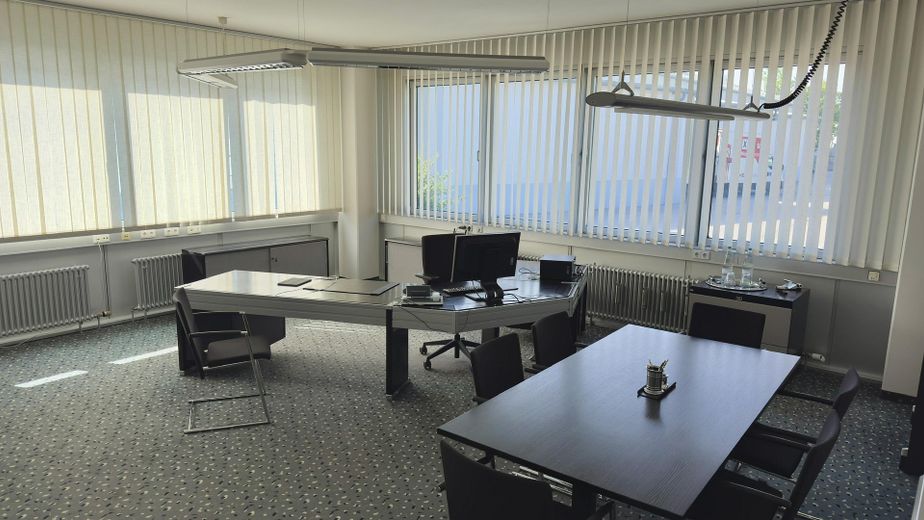 Repräsentative EG Bürofläche in gepflegtem Bürohaus – Einzelbüro B