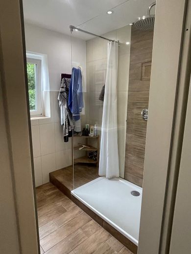 Badezimmer 1.OG