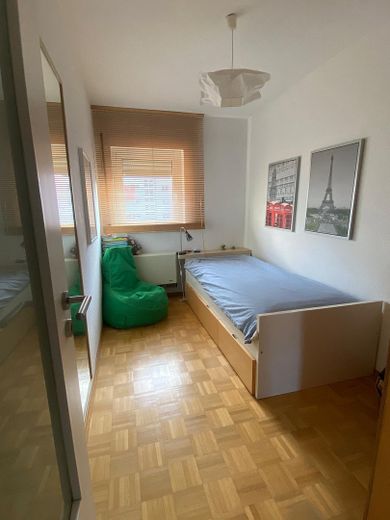 Reihenmittelhaus sehr zentral in Friedrichshafen 600 m vom Bodensee – Kinderzimmer 1