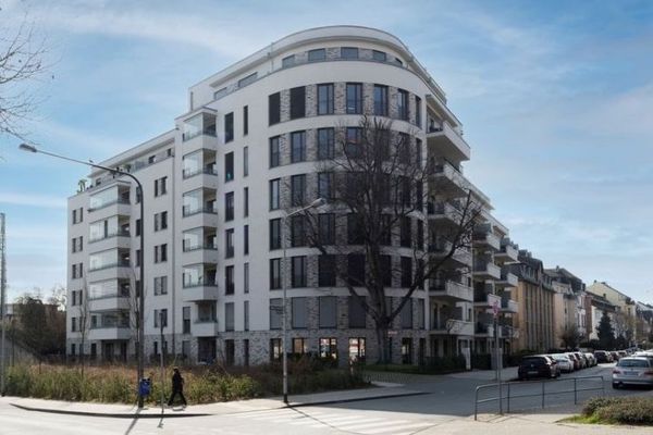 BEGEHRT: TIEFGARAGENPLÄTZE Frankfurt-Sachsenhausen Waidmannstraße