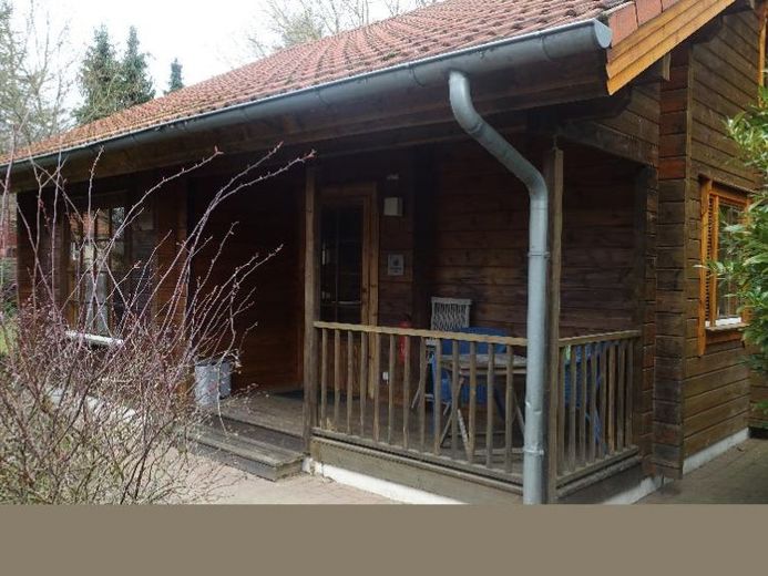 Wohnen im Park – Finnisches Blockhaus mit Dauerwohnrecht – Foto 1