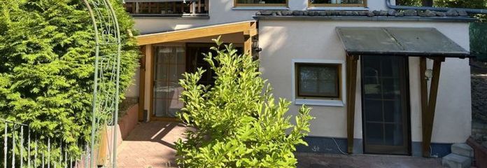 Large Detached 1–2 Family House with Self-Contained Apartment