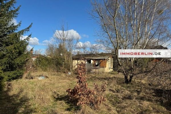 IMMOBERLIN.DE - Naturschönes Baugrundstück in familiärer Lage