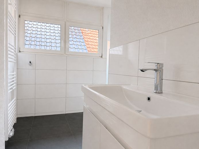 Badezimmer Ansicht 1