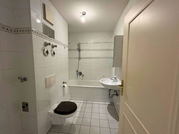 Gezellig appartement met 2 kamers in het noordwesten van Leipzig – Badezimmer