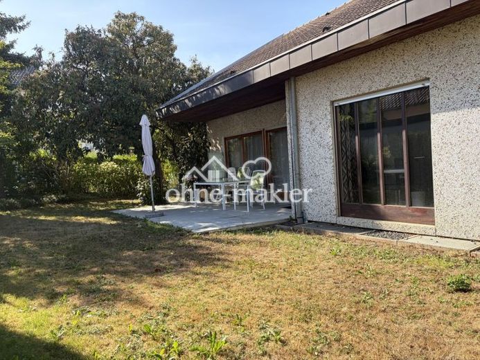 Freistehendes, zeitloses Traumhaus – Foto 1