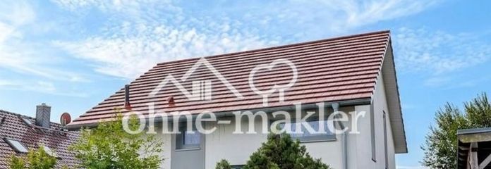 Односімейний будинок у приміському поселенні Грайфсвальда: рік будівництва 2014 — сонячна теплова установка та навіс для автомобіля — без комісії