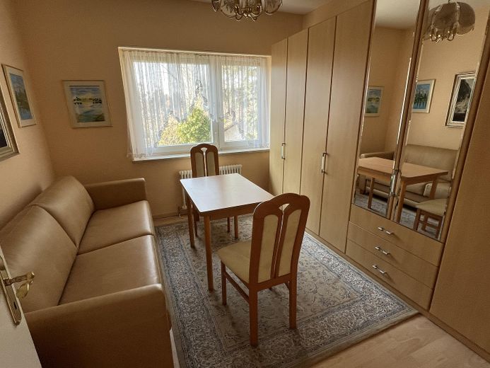 Traumhafte 4 Zimmer Wohnung mit unverbautem Blick – Zimmer 3