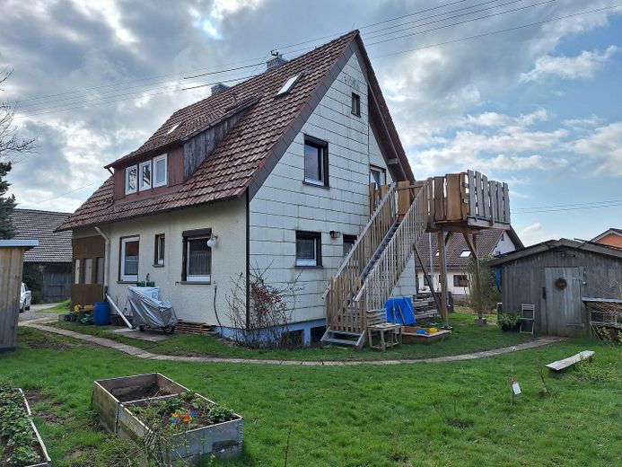 5 1/2 Zimmer Wohnung in ruhig gelegenem Zweifamilienwohnhaus mit sonnigem Garten – Foto 14