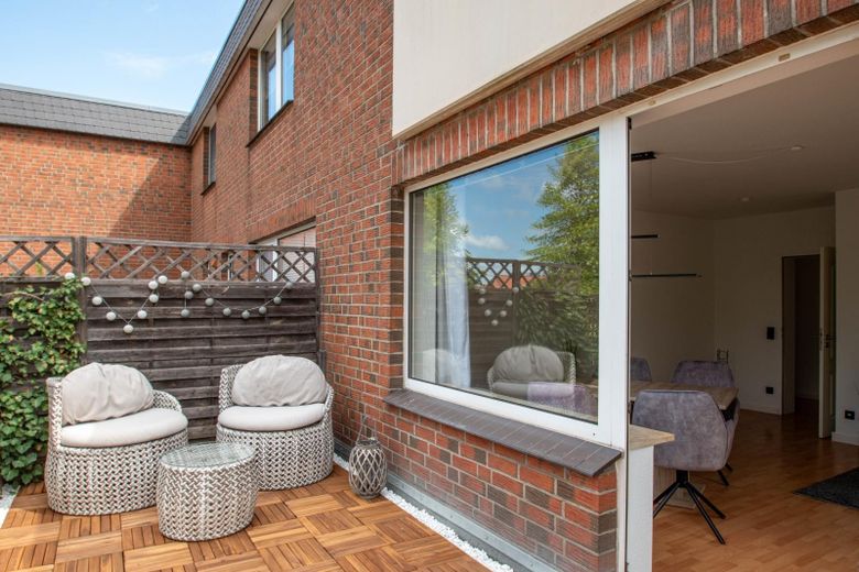 Mieszkanie 2-pokojowe z tarasem na dachu, centralnie w Adendorfie, odnowione – Dachterrasse 