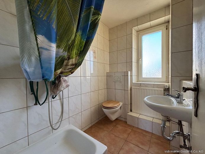Mehrfamilienhaus mit 4 Einheiten - attraktives Sanierungsobjekt mit steuerlichen Vorteilen – VUB0002398-13