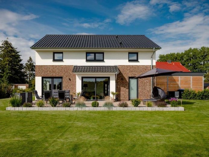 Erfüllen Sie sich Ihren Traum mit Elbe-Haus® – Foto 1