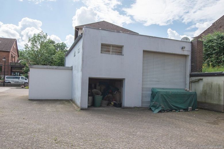 Einfamilienhaus &amp; Mühlengebäude - Historisch und Einzigartig Wohnen, Arbeiten, Entwickeln in Aerzen! – Garage Hinten
