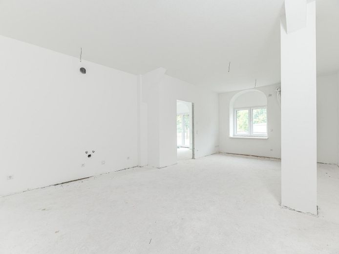 Noch dieses Jahr neu durchstarten: Helle 2-Zimmer-Wohnung mit Balkon im Herzen von Walldürn – Foto 2