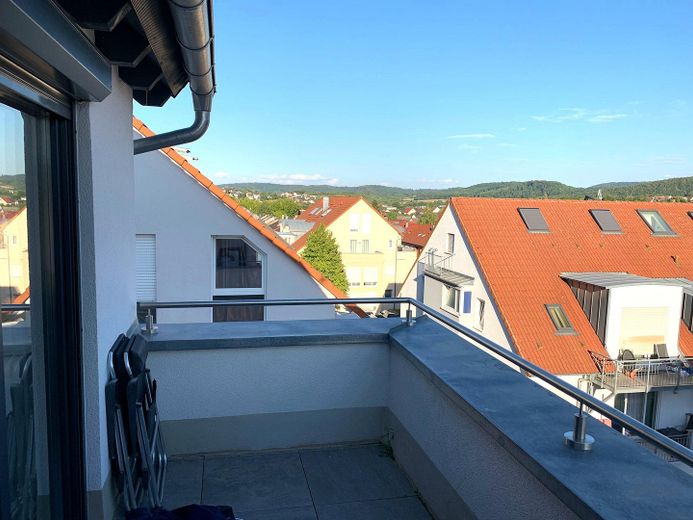 Modern 3-room apartment with balcony, fitted kitchen and underfloor heating – Foto 13