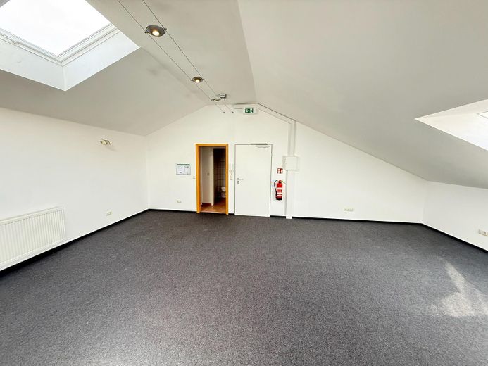 Klimatisierte Büro- Gewerbefläche (ca. 75 m²) in Innenstadtlage Groß-Umstadt – Parkplätze vorhanden – Foto 10