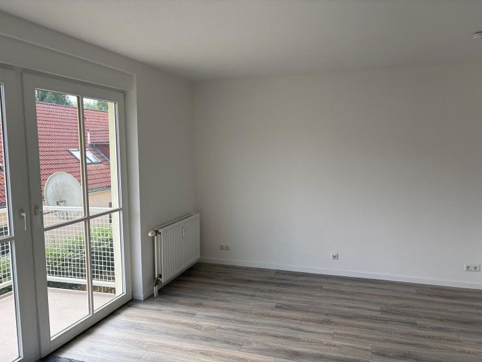 Helle Moderne 1-Zimmer Wohnung mit Einbauküche und Balkon in Motzen – Foto 12