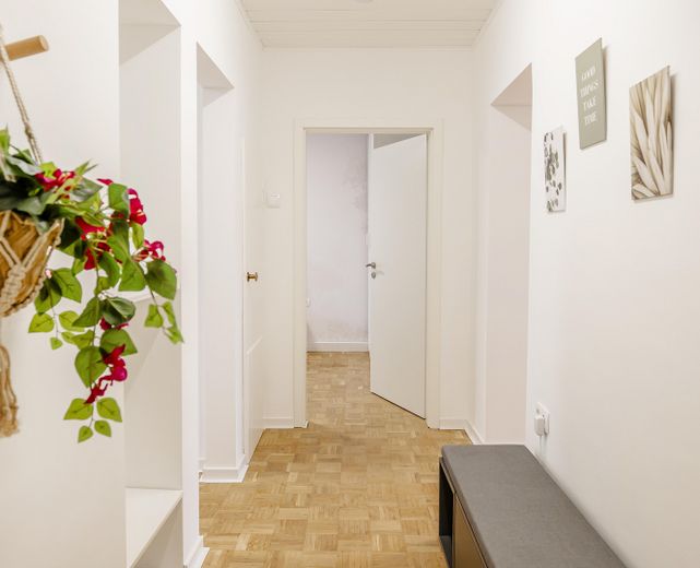 Attraktives Apartment in Oberhausen – zentrale Lage mit vielseitigem Vermietungspotenzial – Flur