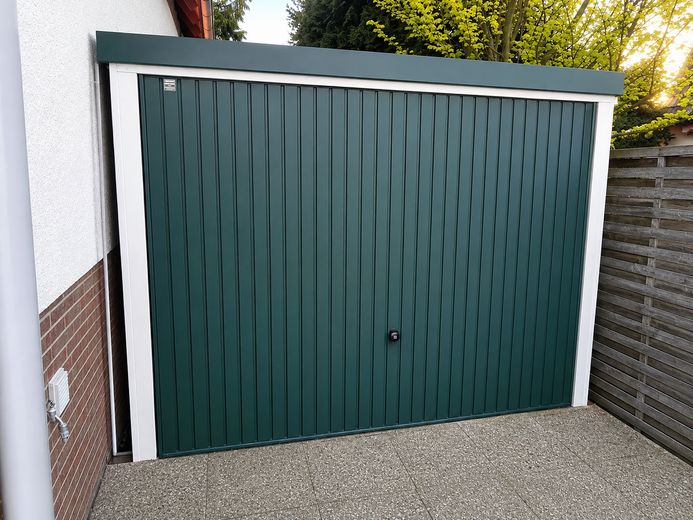 बिना ब्रोकर कमीशन: बर्लिन रुडो में स्वतंत्र एकल-परिवार का मकान – Garage