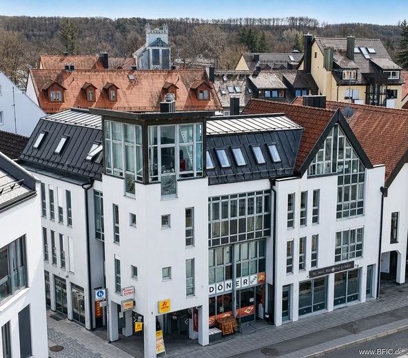 außergewöhnliche Turmwohnung in
Fürstenfeldbruck – Aussen