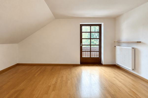 2-Zi.-Dachgeschosswohnung in ruhiger und grüner Bestlage von Solln