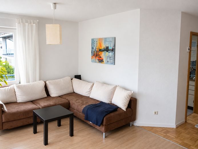 3,5 Zimmer mit Weitblick – clever geschnitten & provisionsfrei – Wohnzimmer